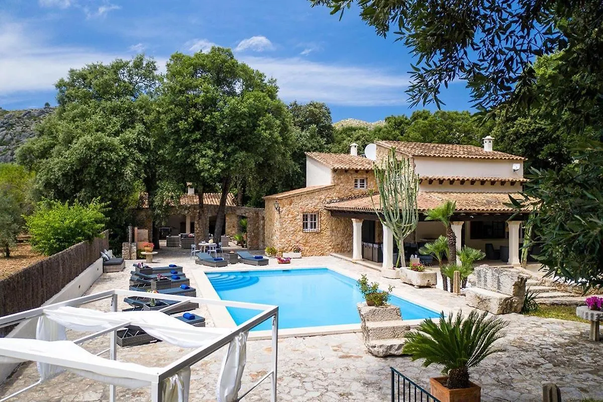 Encinas Villa Pollenca