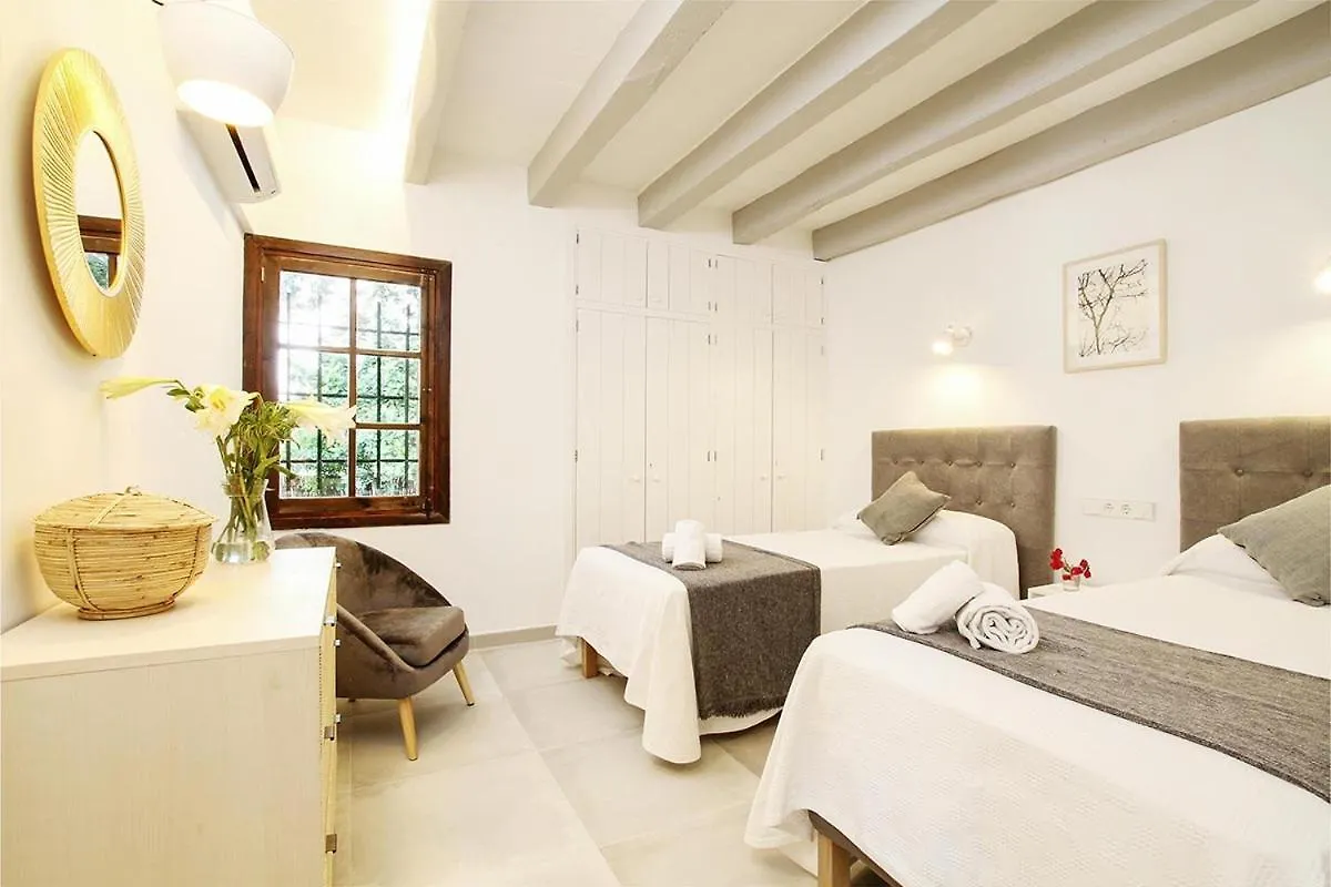 Encinas Villa Pollenca