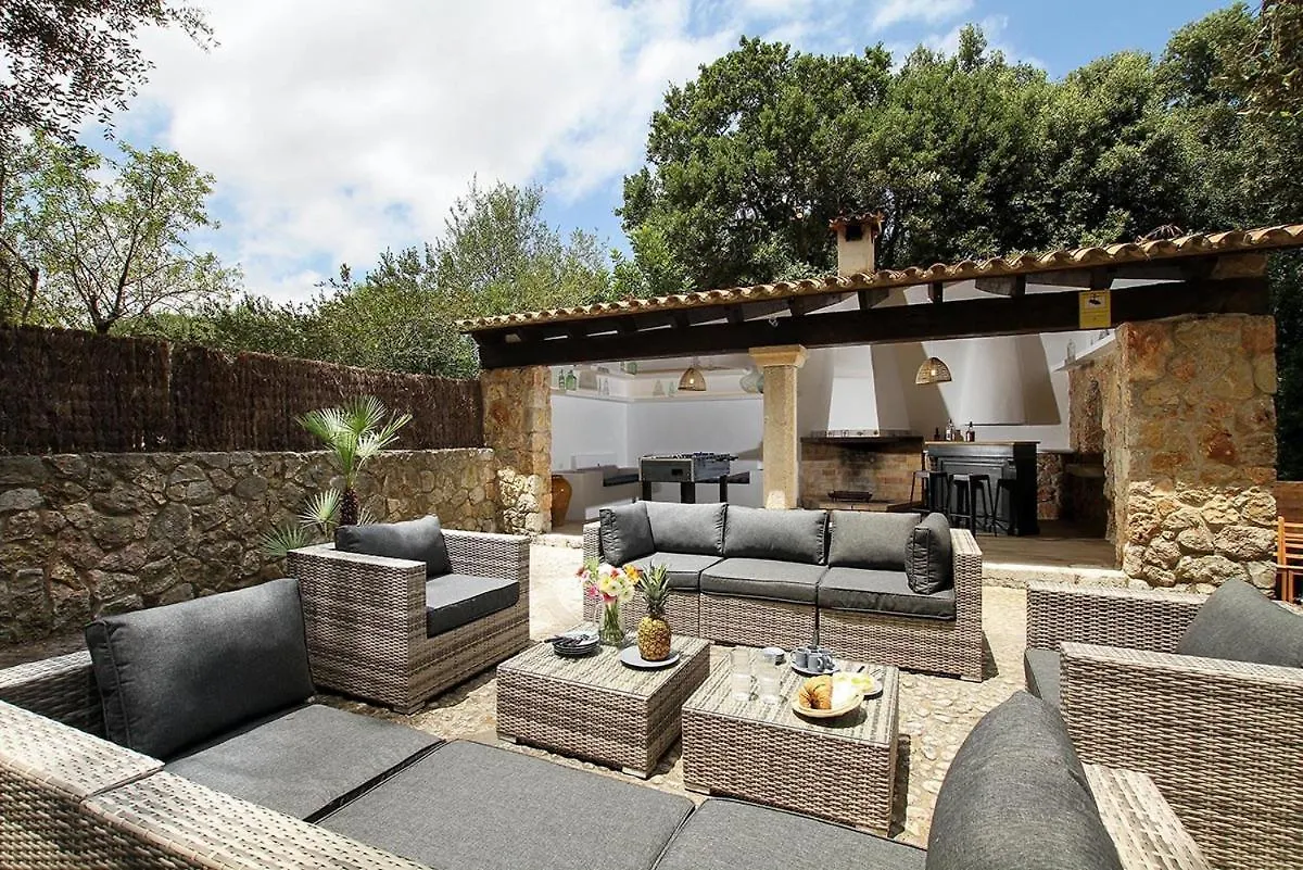 Encinas Villa Pollenca
