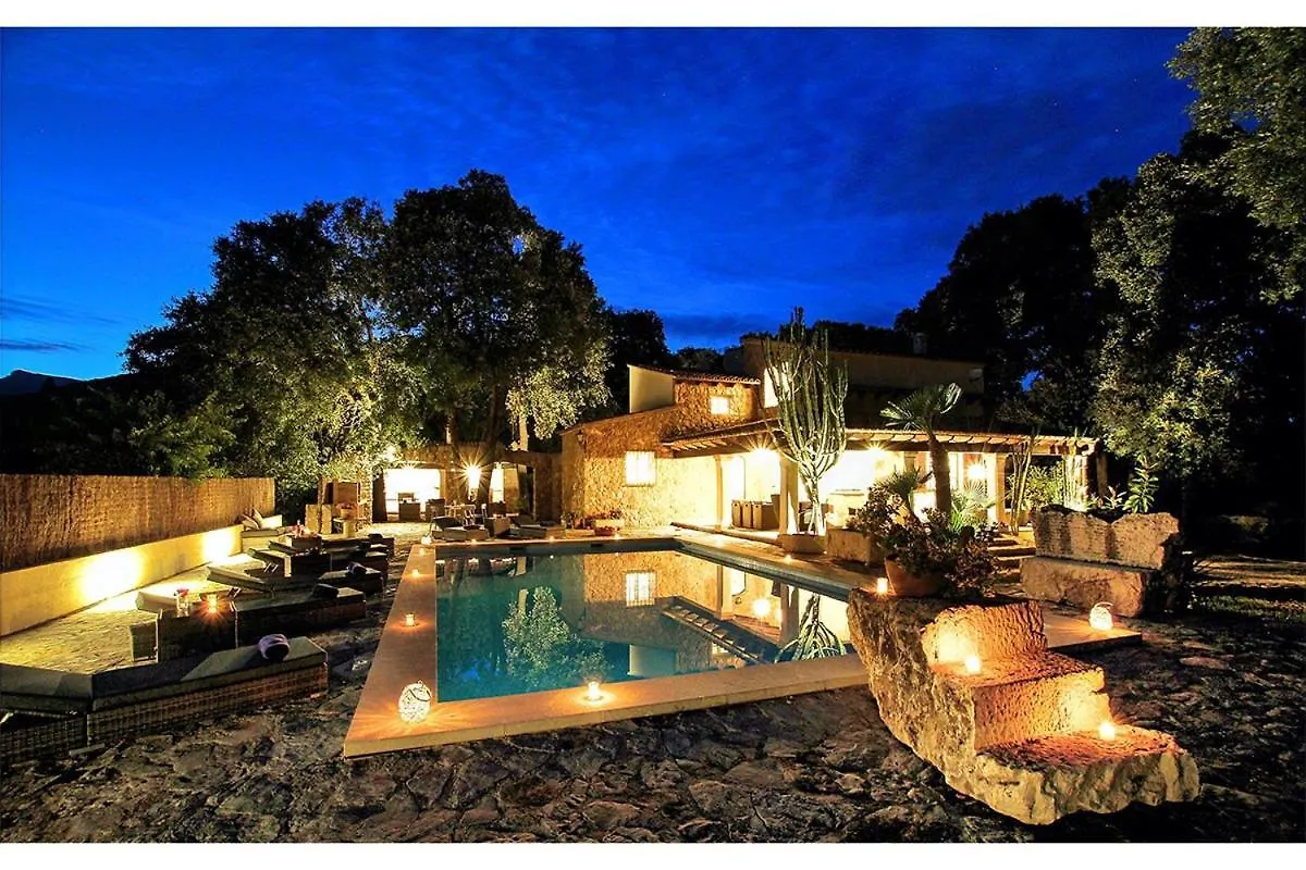 Encinas Villa Pollenca
