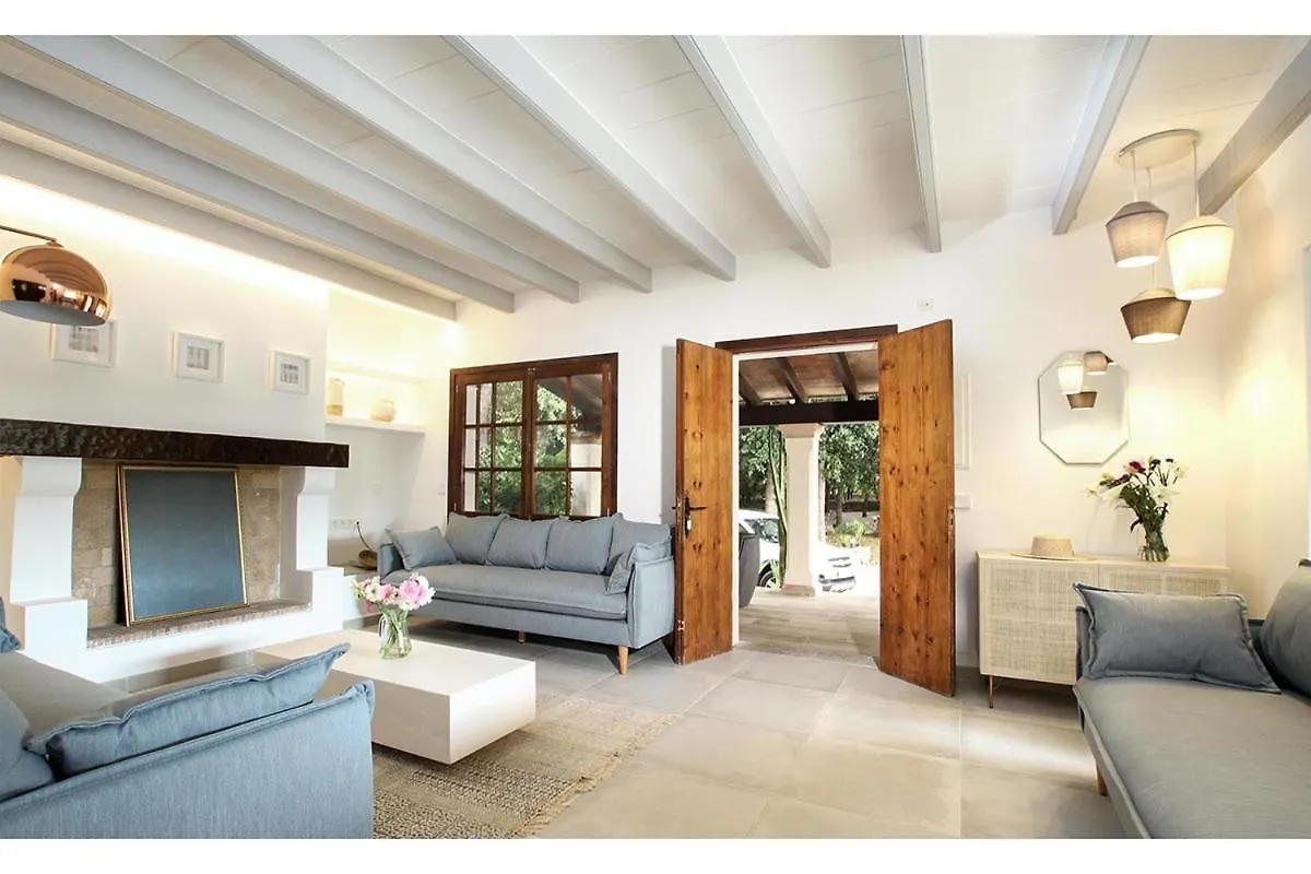 Encinas Villa Pollenca