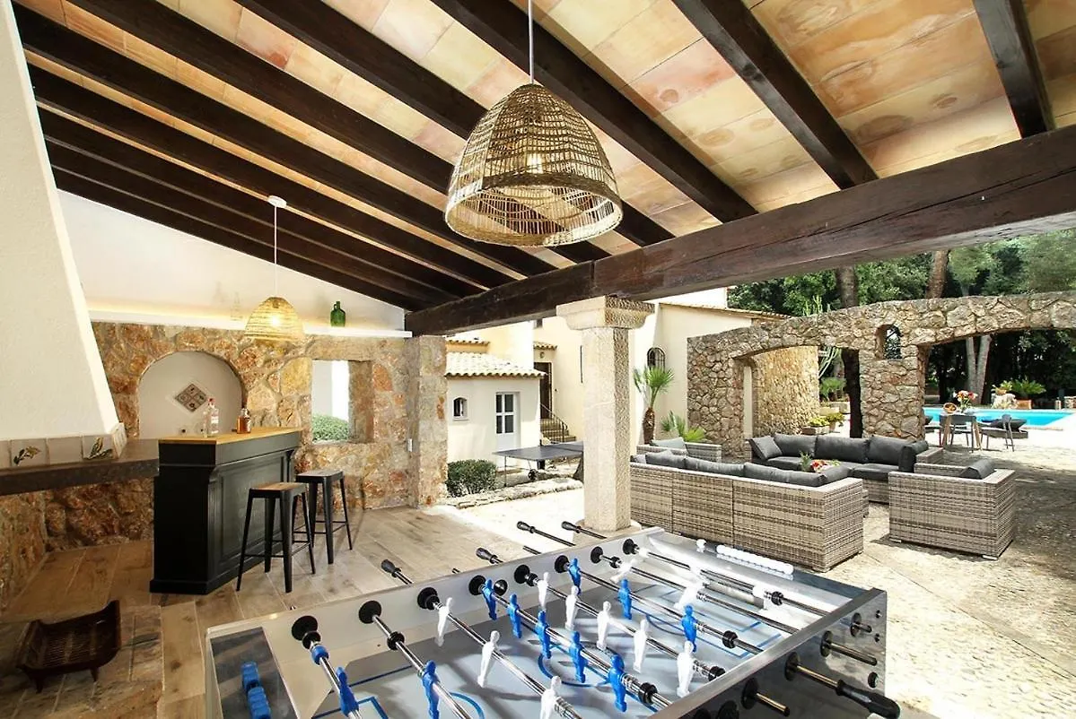 Encinas Villa Pollenca